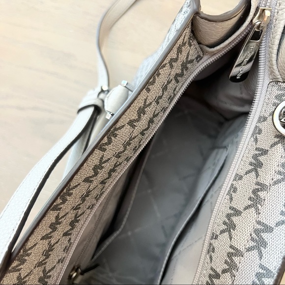 NWOT Michael Kors Handbag Purse - Picture 8 of 16